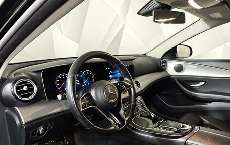 Mercedes-Benz E-Класс, 2021 год, 2 493 000 рублей, 18 фотография