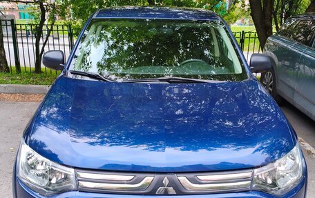 Mitsubishi Outlander III рестайлинг 3, 2012 год, 1 040 000 рублей, 1 фотография