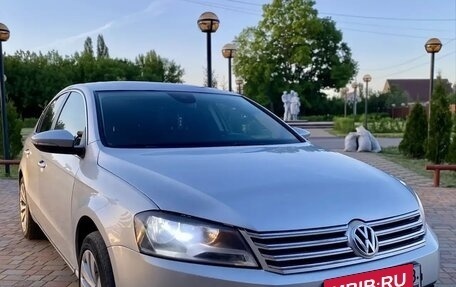 Volkswagen Passat B7, 2013 год, 900 000 рублей, 2 фотография