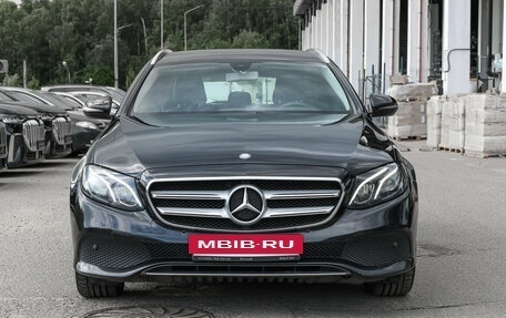 Mercedes-Benz E-Класс, 2016 год, 2 897 000 рублей, 2 фотография