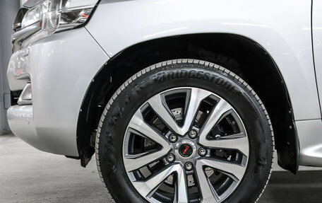 Toyota Land Cruiser 200, 2017 год, 5 779 000 рублей, 24 фотография