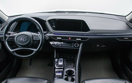 Hyundai Sonata VIII, 2021 год, 2 240 000 рублей, 14 фотография