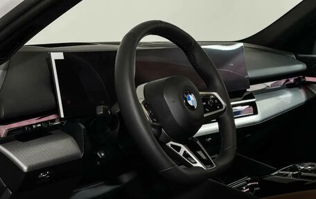 BMW 5 серия, 2025 год, 9 800 000 рублей, 11 фотография