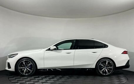 BMW 5 серия, 2025 год, 9 800 000 рублей, 9 фотография