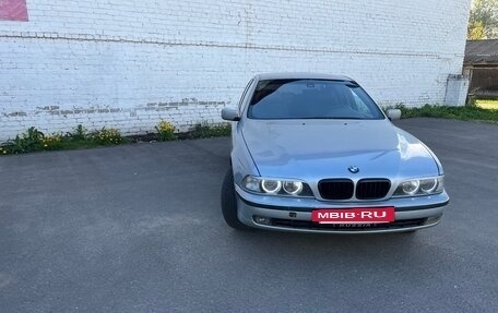 BMW 5 серия, 1998 год, 450 000 рублей, 3 фотография