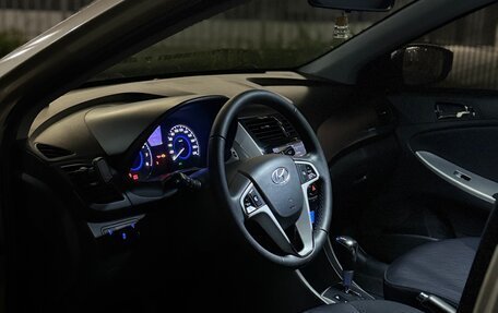 Hyundai Solaris II рестайлинг, 2012 год, 850 000 рублей, 5 фотография