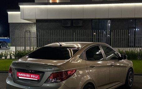 Hyundai Solaris II рестайлинг, 2012 год, 850 000 рублей, 12 фотография