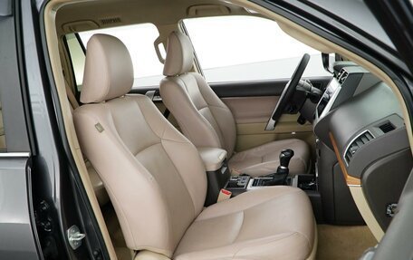 Toyota Land Cruiser Prado 150 рестайлинг 2, 2018 год, 4 549 050 рублей, 8 фотография