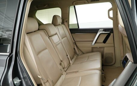 Toyota Land Cruiser Prado 150 рестайлинг 2, 2018 год, 4 549 050 рублей, 7 фотография