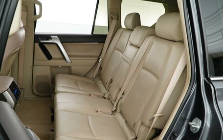 Toyota Land Cruiser Prado 150 рестайлинг 2, 2018 год, 4 549 050 рублей, 9 фотография