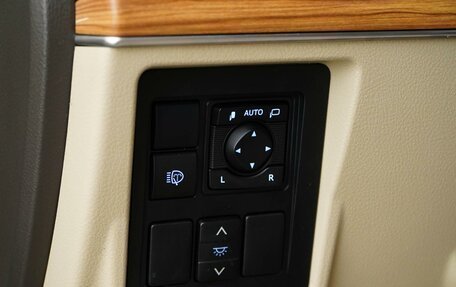Toyota Land Cruiser Prado 150 рестайлинг 2, 2018 год, 4 549 050 рублей, 17 фотография