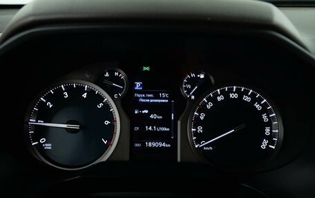 Toyota Land Cruiser Prado 150 рестайлинг 2, 2018 год, 4 549 050 рублей, 26 фотография