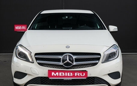 Mercedes-Benz A-Класс, 2013 год, 1 330 000 рублей, 2 фотография