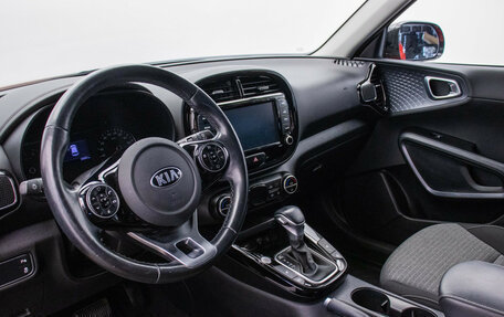 KIA Soul III, 2021 год, 2 370 000 рублей, 10 фотография