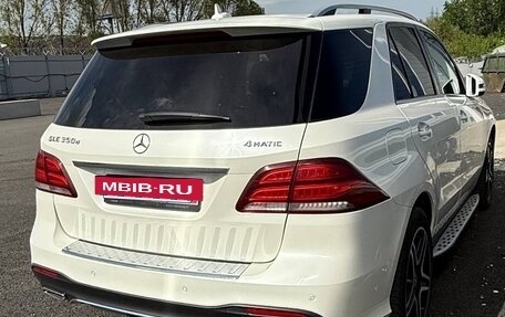 Mercedes-Benz GLE, 2015 год, 3 000 000 рублей, 2 фотография