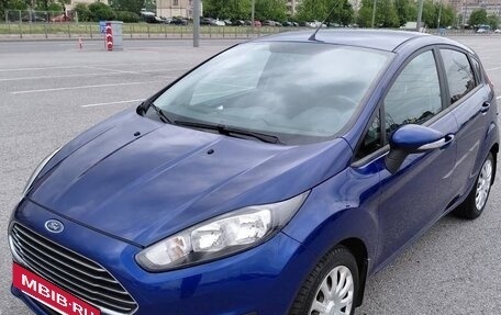 Ford Fiesta, 2015 год, 900 000 рублей, 3 фотография