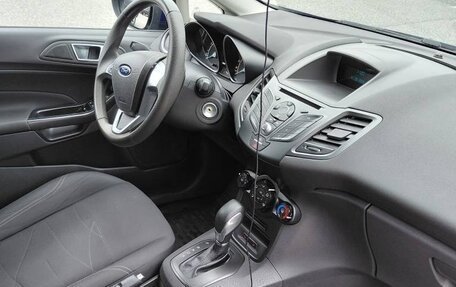 Ford Fiesta, 2015 год, 900 000 рублей, 15 фотография