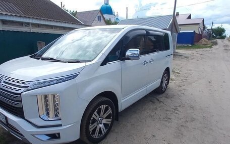 Mitsubishi Delica D:5 I, 2019 год, 3 000 000 рублей, 3 фотография