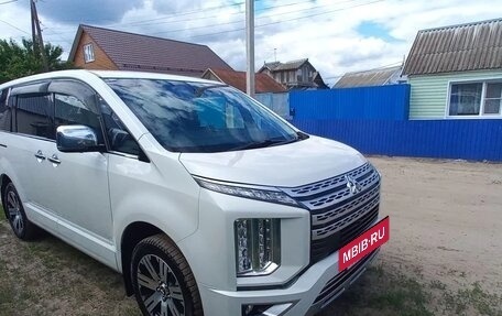 Mitsubishi Delica D:5 I, 2019 год, 3 000 000 рублей, 2 фотография