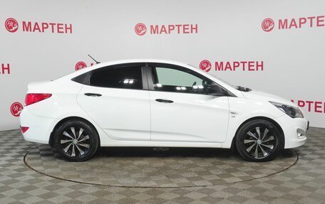 Hyundai Solaris II рестайлинг, 2015 год, 1 000 000 рублей, 4 фотография