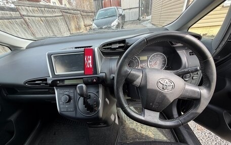 Toyota Wish II, 2010 год, 1 300 000 рублей, 6 фотография