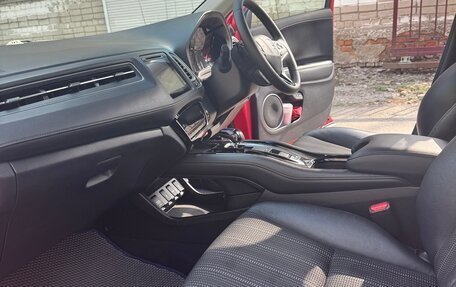 Honda Vezel, 2017 год, 1 360 000 рублей, 10 фотография