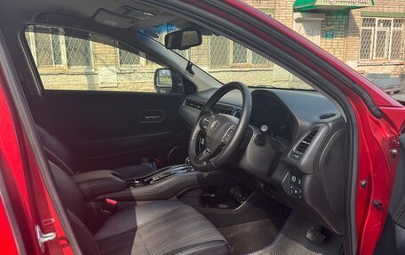 Honda Vezel, 2017 год, 1 360 000 рублей, 9 фотография