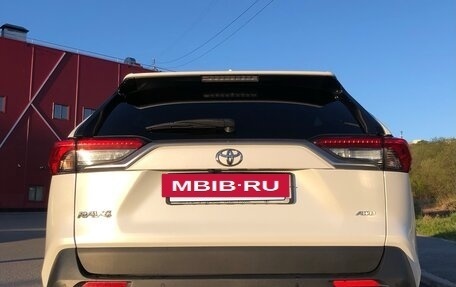 Toyota RAV4, 2020 год, 3 280 000 рублей, 13 фотография