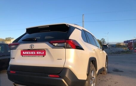 Toyota RAV4, 2020 год, 3 280 000 рублей, 15 фотография