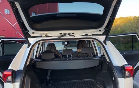 Toyota RAV4, 2020 год, 3 280 000 рублей, 28 фотография