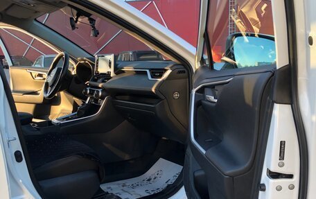 Toyota RAV4, 2020 год, 3 280 000 рублей, 37 фотография