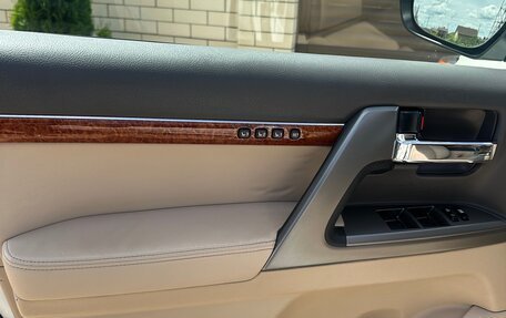 Toyota Land Cruiser 200, 2014 год, 3 800 000 рублей, 16 фотография