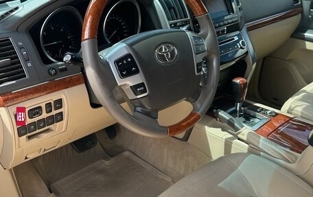 Toyota Land Cruiser 200, 2014 год, 3 800 000 рублей, 10 фотография