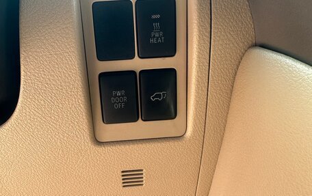 Toyota Land Cruiser 200, 2014 год, 3 800 000 рублей, 23 фотография