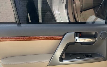 Toyota Land Cruiser 200, 2014 год, 3 800 000 рублей, 22 фотография