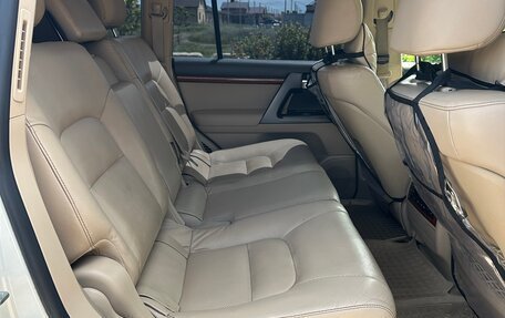 Toyota Land Cruiser 200, 2014 год, 3 800 000 рублей, 26 фотография