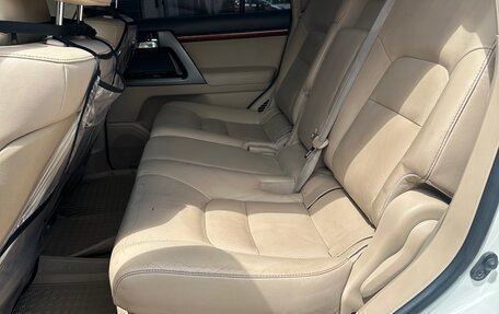 Toyota Land Cruiser 200, 2014 год, 3 800 000 рублей, 27 фотография