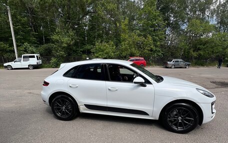 Porsche Macan I рестайлинг, 2014 год, 2 600 000 рублей, 3 фотография