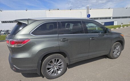 Toyota Highlander III, 2014 год, 2 900 000 рублей, 8 фотография