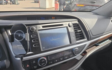 Toyota Highlander III, 2014 год, 2 900 000 рублей, 13 фотография