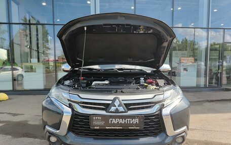 Mitsubishi Pajero Sport III рестайлинг, 2019 год, 3 199 800 рублей, 9 фотография