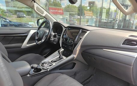 Mitsubishi Pajero Sport III рестайлинг, 2019 год, 3 199 800 рублей, 11 фотография