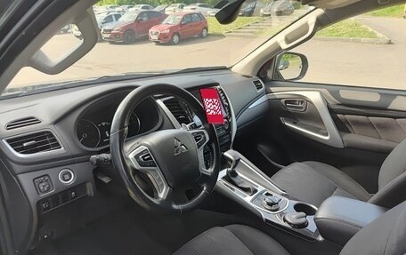 Mitsubishi Pajero Sport III рестайлинг, 2019 год, 3 199 800 рублей, 16 фотография