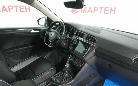 Volkswagen Tiguan II, 2018 год, 2 498 000 рублей, 10 фотография