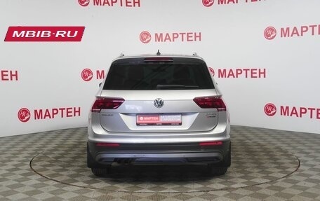 Volkswagen Tiguan II, 2018 год, 2 498 000 рублей, 6 фотография