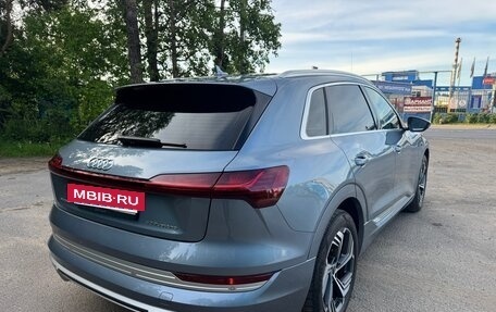 Audi e-tron I, 2023 год, 5 250 000 рублей, 7 фотография