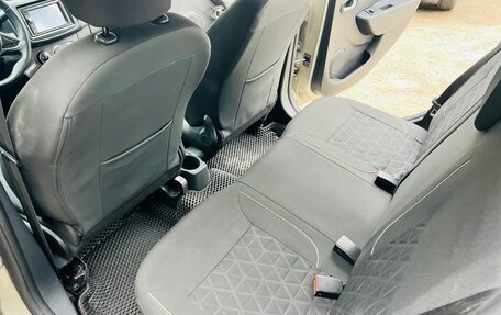 Renault Logan II, 2019 год, 949 000 рублей, 17 фотография