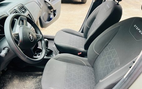 Renault Logan II, 2019 год, 949 000 рублей, 20 фотография