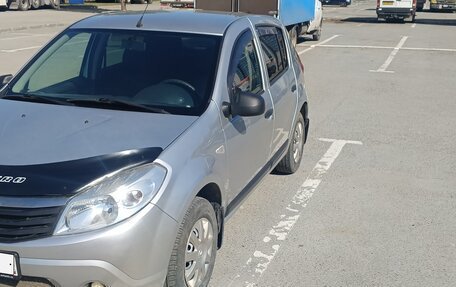 Renault Sandero I, 2013 год, 465 000 рублей, 2 фотография