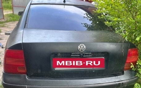 Volkswagen Passat B5+ рестайлинг, 1997 год, 150 000 рублей, 3 фотография
